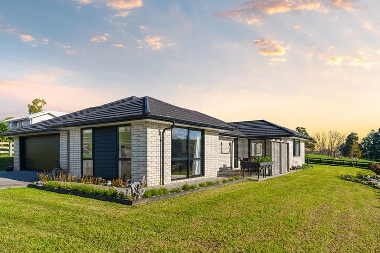Photo of property in 23 Calla Street, Maungaturoto, 0520