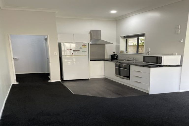 Photo of property in 14 Guildford Place, Bethlehem, Tauranga, 3110