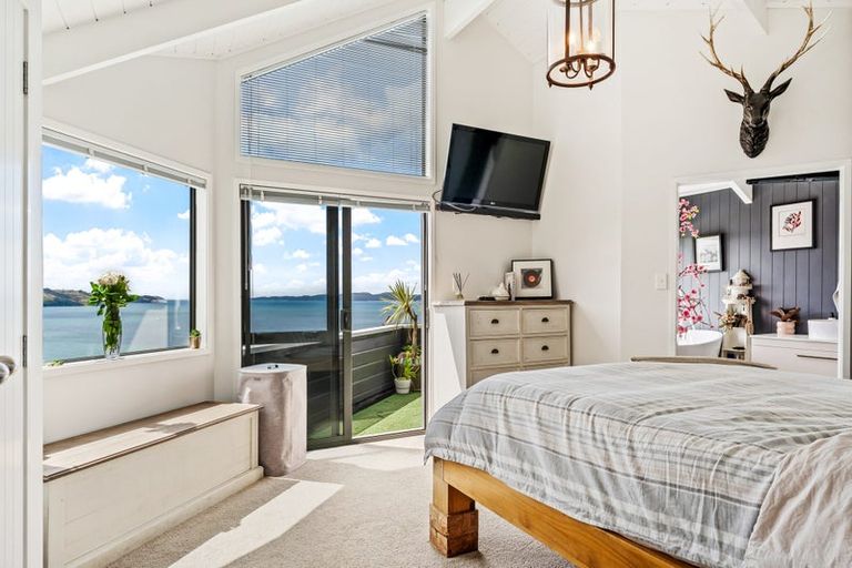 Photo of property in 47 Puriri Place, Sandspit, Warkworth, 0982