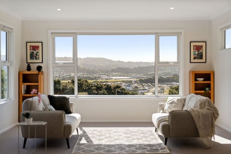 Photo of property in 68 Kinghorne Street, Strathmore Park, Wellington, 6022