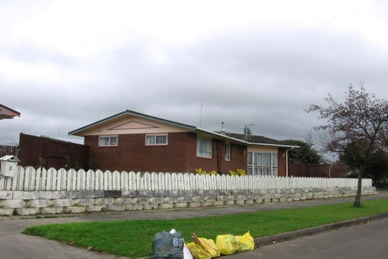 Photo of property in 2 Cumberland Place, Kelvin Grove, Palmerston North, 4414