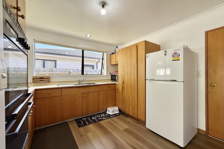 Photo of property in 2/954 High Street, Avalon, Lower Hutt, 5011