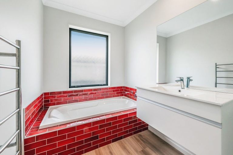 Photo of property in 6 Lady Isaac Drive, Rolleston, 7615