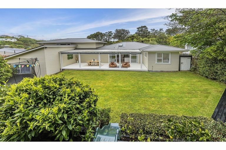 Photo of property in 108 Broderick Road, Johnsonville, Wellington, 6037