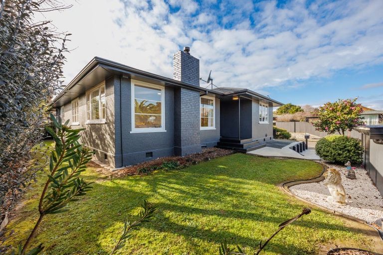 Photo of property in 1 Salisbury Avenue, Terrace End, Palmerston North, 4410