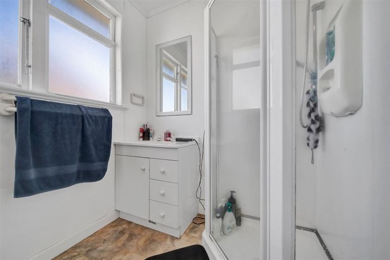 Photo of property in 7 Pacey Avenue, Hawera, 4610