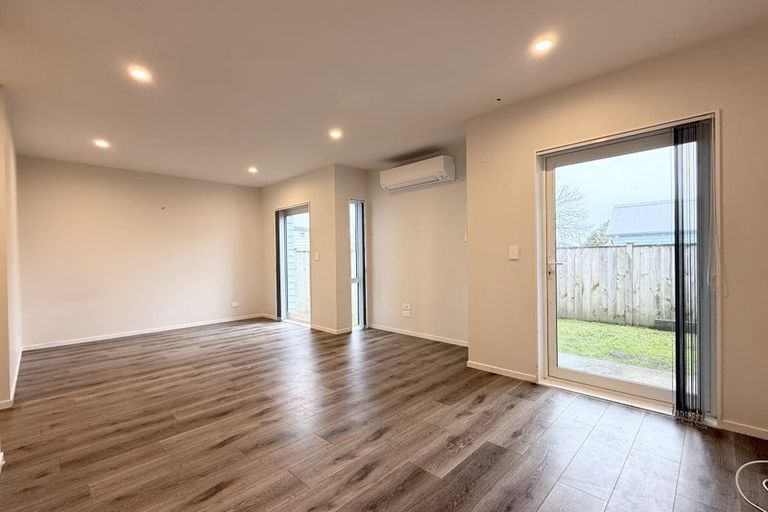Photo of property in 6 Riroriro Close, Papakura, 2110