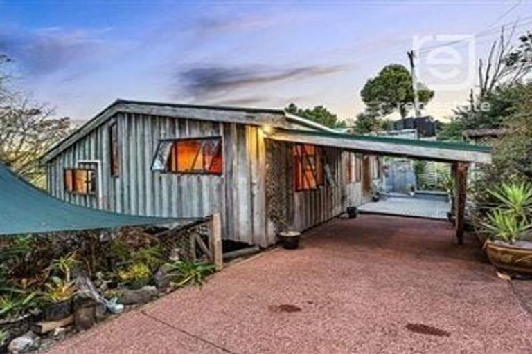 Photo of property in 55 Don Buck Road, Massey, Auckland, 0614