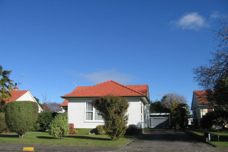 Photo of property in 607 Massey Street, Akina, Hastings, 4122