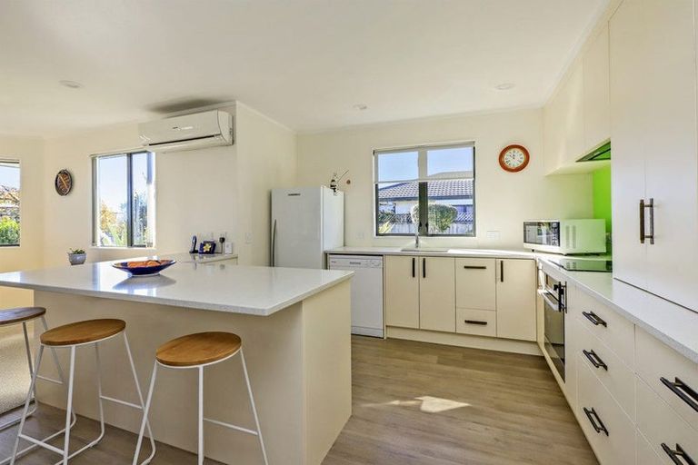 Photo of property in 20 Breadalbane Road, Havelock North, 4130