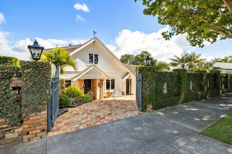 Photo of property in 7 Beresford Street, Bayswater, Auckland, 0622