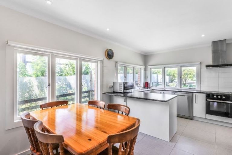 Photo of property in 37a Taurangaruru Road, Waiuku, 2683