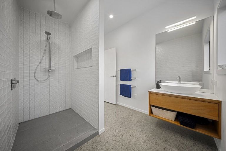 Photo of property in 15 Rose Street, Raglan, 3225