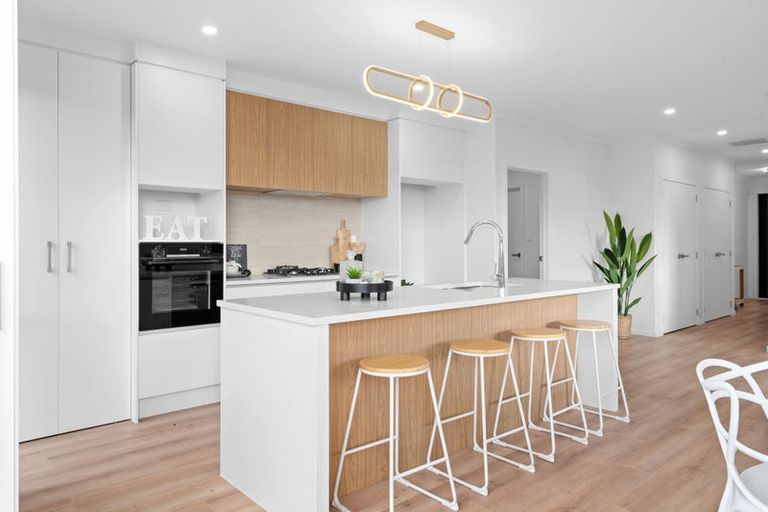 Photo of property in 39 Overton Street, Rototuna North, 3210