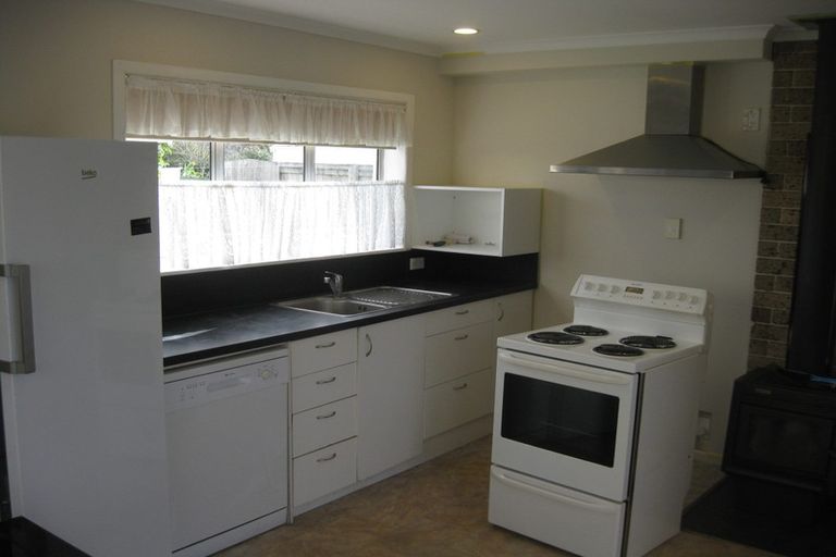 Photo of property in 14 Humphries Street, Greytown, 5712