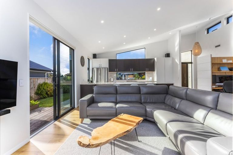 Photo of property in 4 Kaiwaru Place, Waikanae, 5036