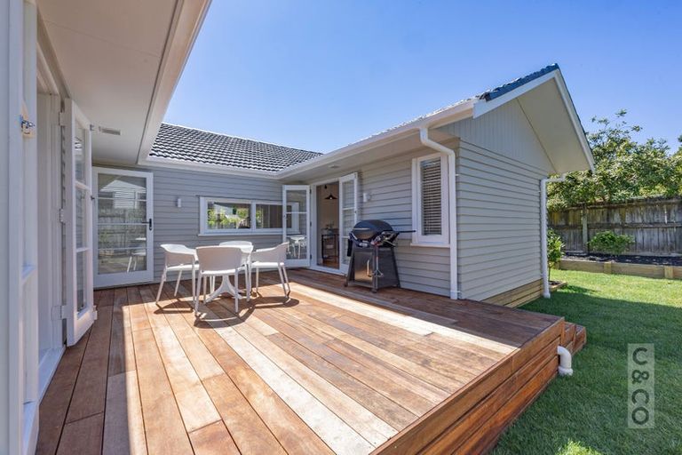 Photo of property in 2 Queen Street, Riverhead, 0820