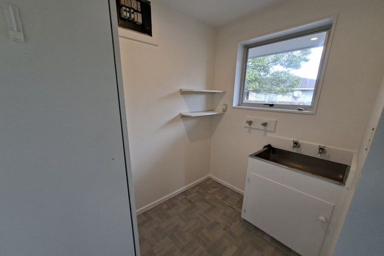Photo of property in 6 Inverell Place, North New Brighton, Christchurch, 8083