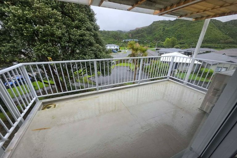 Photo of property in 95 Farmer Crescent, Taita, Lower Hutt, 5011