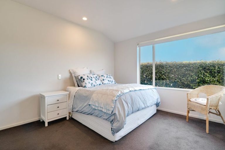 Photo of property in 21 Hendrika Court, Hobsonville, Auckland, 0618