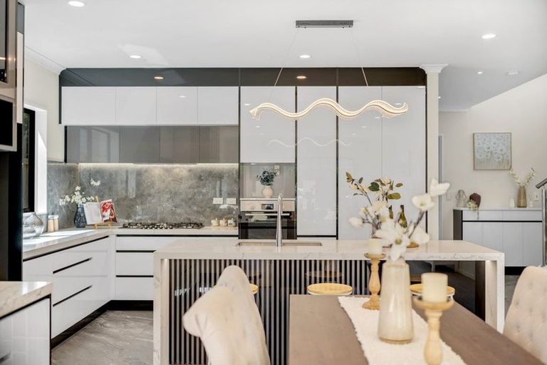 Photo of property in 20 Hughs Way, Flat Bush, 2019
