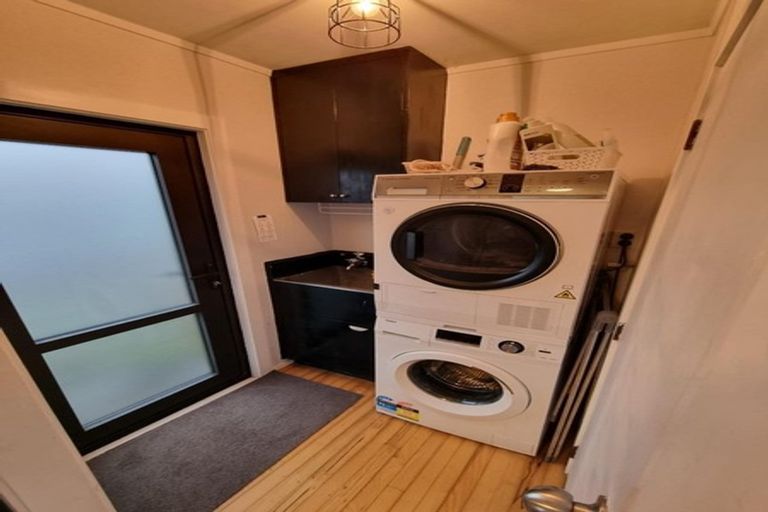 Photo of property in 3/125a Birkdale Road, Birkdale, Auckland, 0626