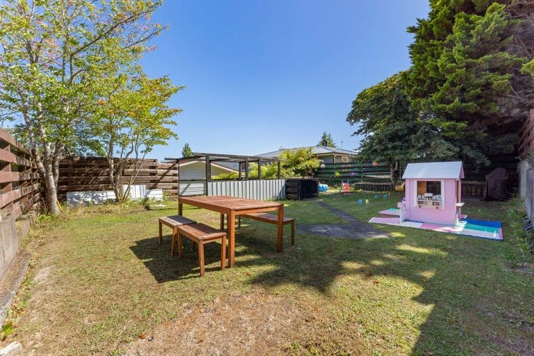 Photo of property in 31 Holland Street, Wainuiomata, Lower Hutt, 5014