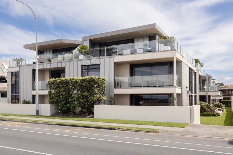 Photo of property in 7/48 Marine Parade, Mount Maunganui, 3116