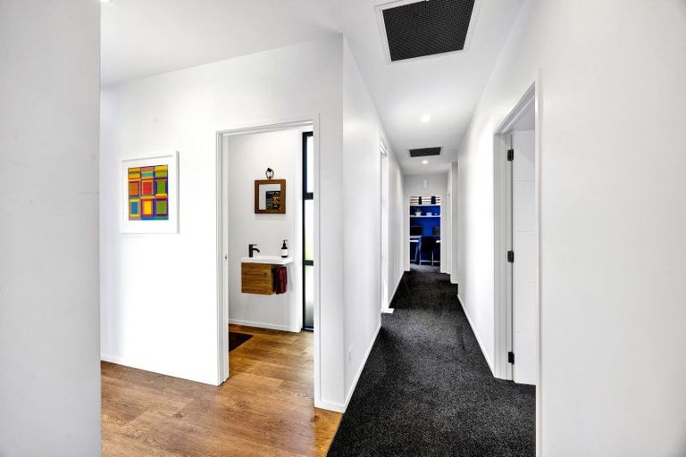 Photo of property in 4/20 Gordon Street, Glen Avon, New Plymouth, 4312