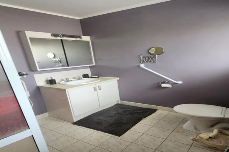 Photo of property in 151b Kitchener Road, Pukekohe, 2120