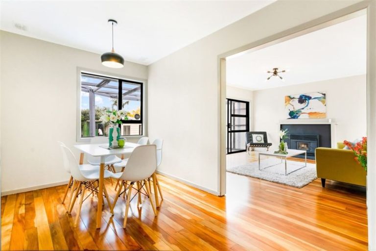 Photo of property in 14 Poto Street, Te Atatu South, Auckland, 0610