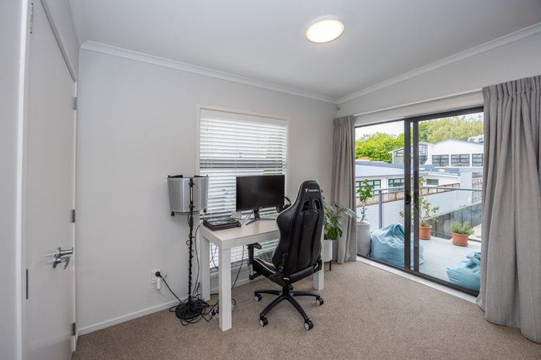 Photo of property in 17u4 Cook Street, Hamilton East, Hamilton, 3216