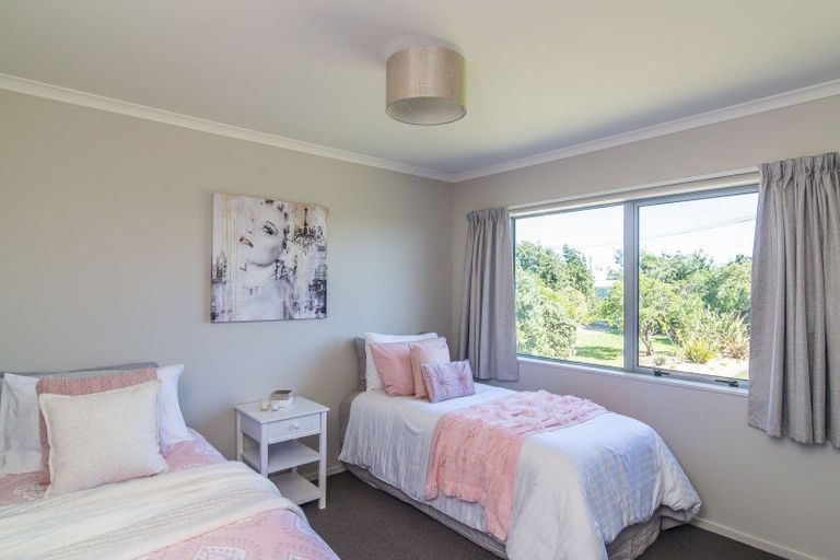 Photo of property in 355 Te Horo Beach Road, Te Horo Beach, Otaki, 5581