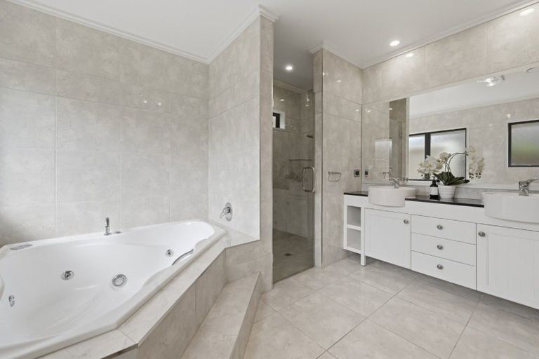 Photo of property in 52 Matemuri Drive, Papamoa Beach, Papamoa, 3118