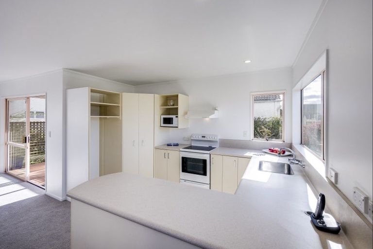 Photo of property in 13/180 Charles Street, Westshore, Napier, 4110