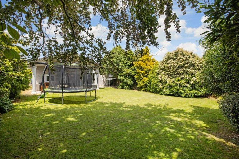 Photo of property in 6 Carlton Avenue, Palmerston North, 4414
