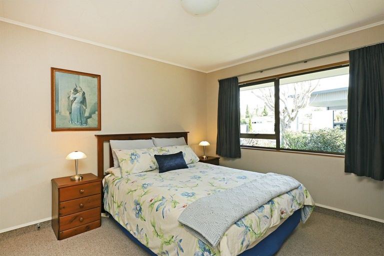 Photo of property in 51b Avondale Road, Taradale, Napier, 4112