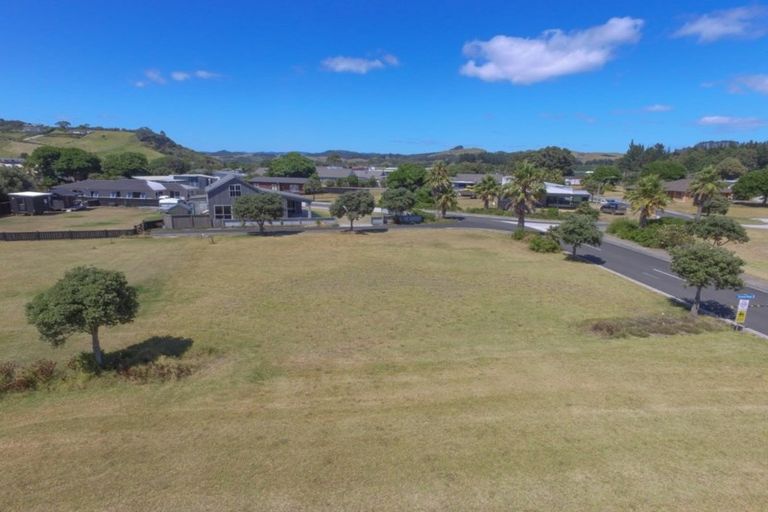 Photo of property in 18 Flame Tree Lane, Taipa, 0420
