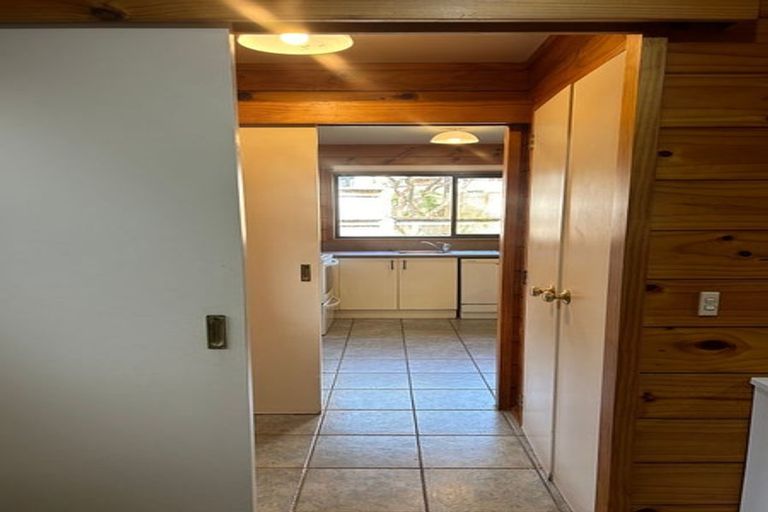 Photo of property in 14 Yeoman Place, Howick, Auckland, 2014