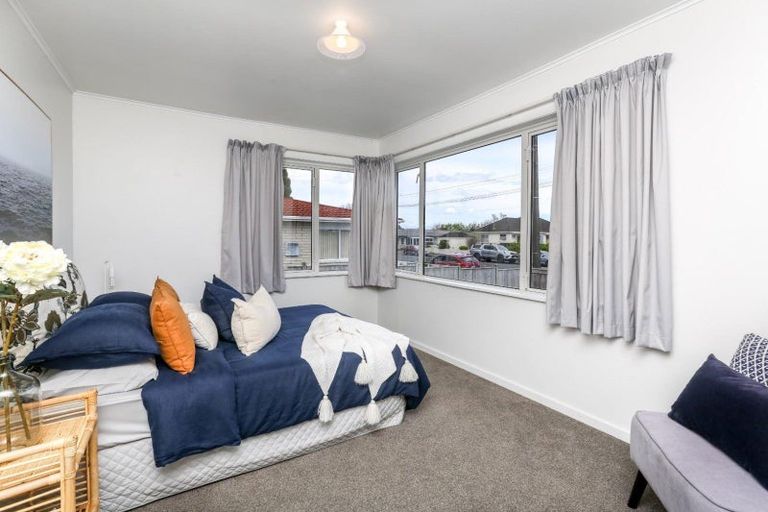 Photo of property in 141 Tukapa Street, Westown, New Plymouth, 4310