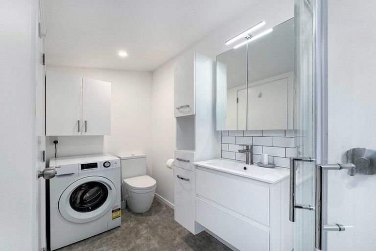 Photo of property in 24 Mount Pleasant Road, Aro Valley, Wellington, 6012