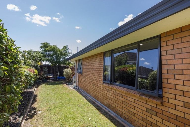 Photo of property in 45 Peter Hall Drive, Kelvin Grove, Palmerston North, 4414