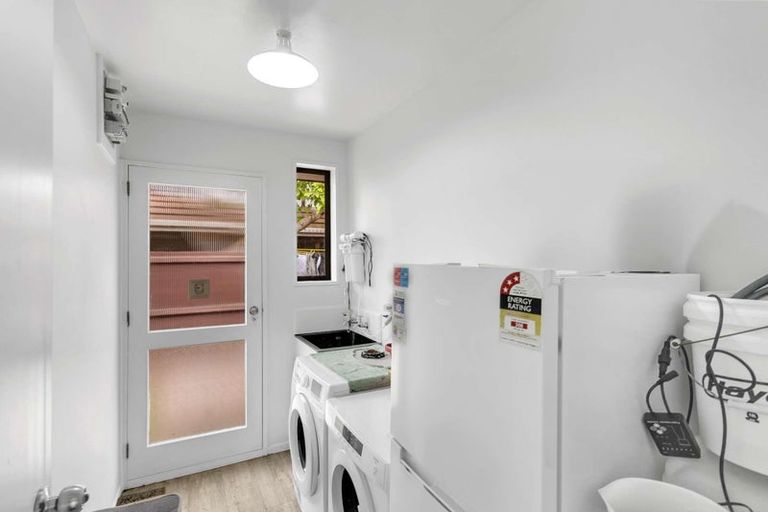 Photo of property in 1/42 Briarmont Street, Avondale, Christchurch, 8061