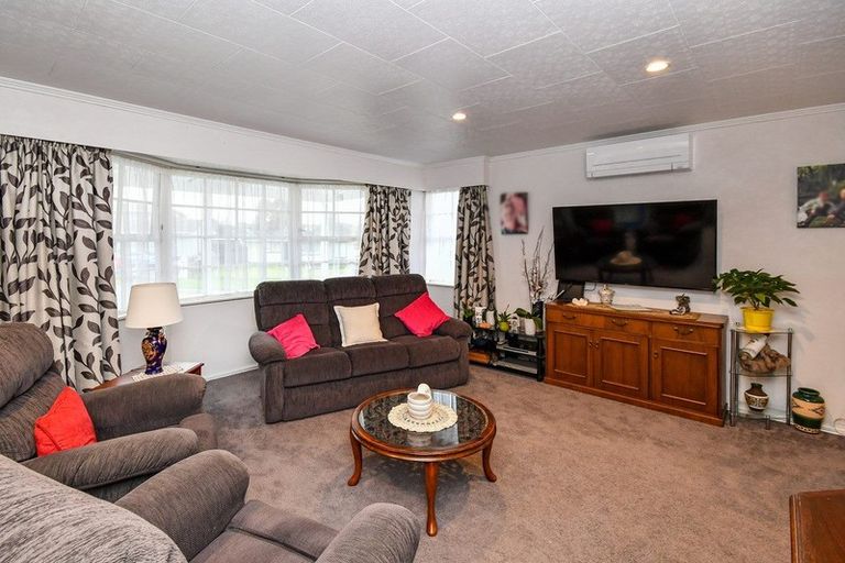 Photo of property in 8 Komako Place, Papatoetoe, Auckland, 2025