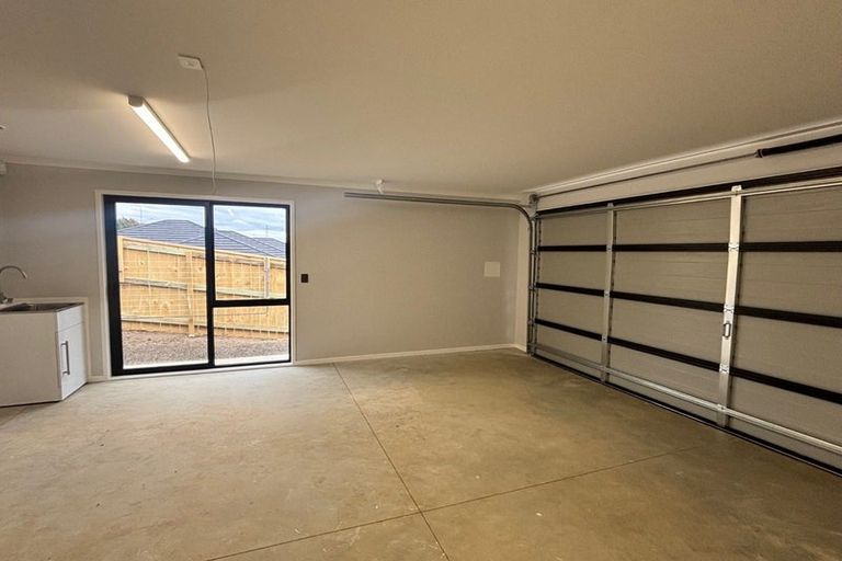 Photo of property in 33 Coptic Terrace, Pokeno, 2402