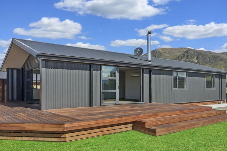Photo of property in 9 Cirrus Place, Omarama, 9412