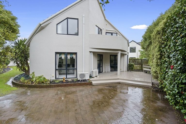 Photo of property in 7 Huia Place, Hutt Central, Lower Hutt, 5010
