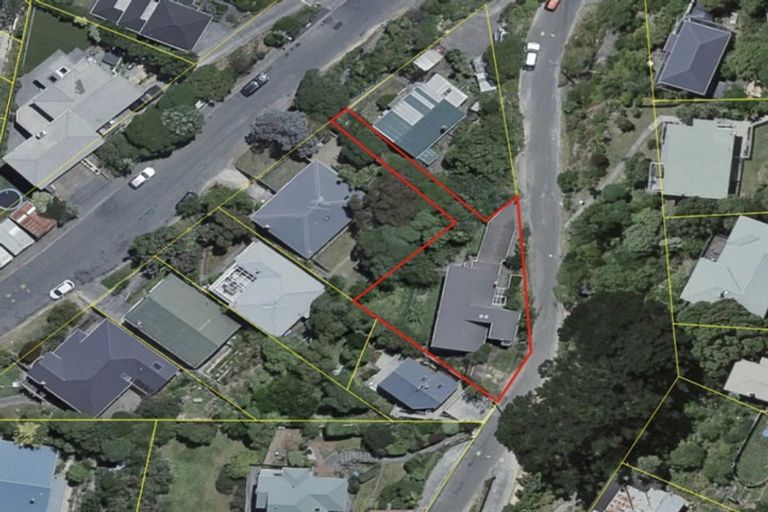 Photo of property in 2 Hudson Street, Island Bay, Wellington, 6023