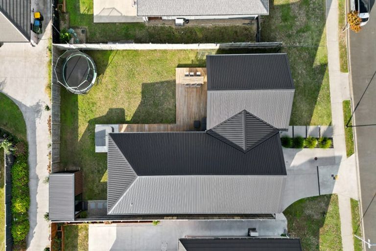 Photo of property in 37 Ruru Street, Cambridge, 3434