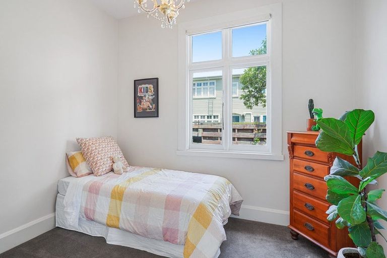 Photo of property in 1/1004 Colombo Street, St Albans, Christchurch, 8014